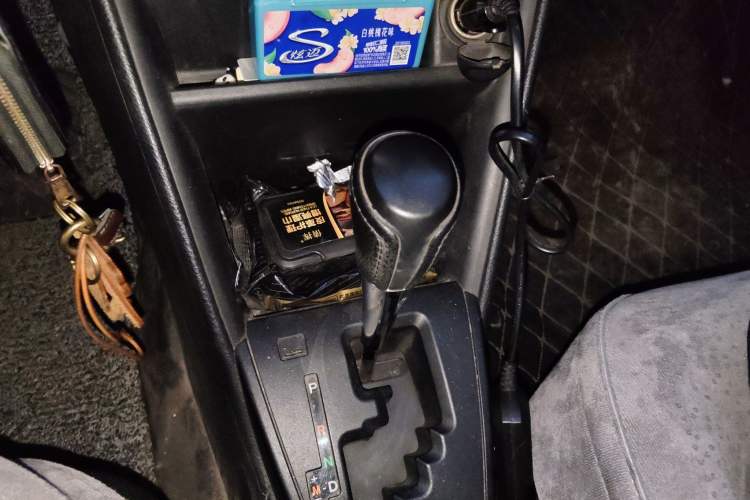 Used Toyota Vios 2017 1.5L CVT Innovation Edition Gear Lever