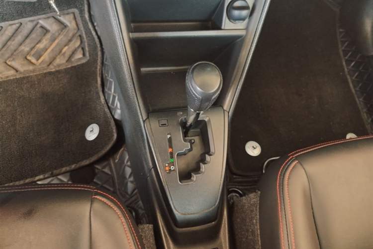 Used Toyota Vios 2017 1.5L CVT Innovation Edition Gear Lever