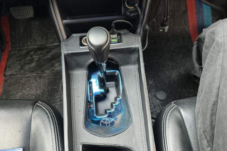 Used Toyota Vios 2017 1.5L CVT Innovation Edition Gear Lever
