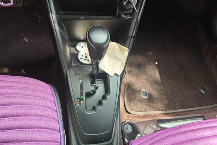 Used Toyota Vios 2017 1.5L CVT Innovation Edition Gear Lever