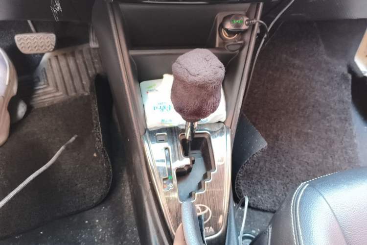 Used Toyota Vios 2017 1.5L CVT Innovation Edition Gear Lever