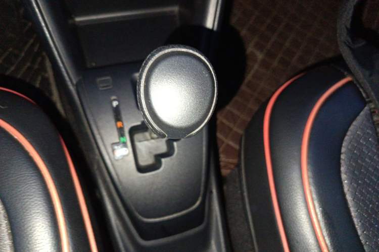 Used Toyota Vios 2017 1.5L CVT Innovation Edition Gear Lever