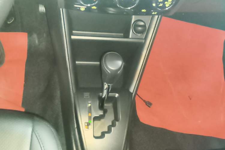 Used Toyota Vios 2017 1.5L CVT Innovation Edition Gear Lever