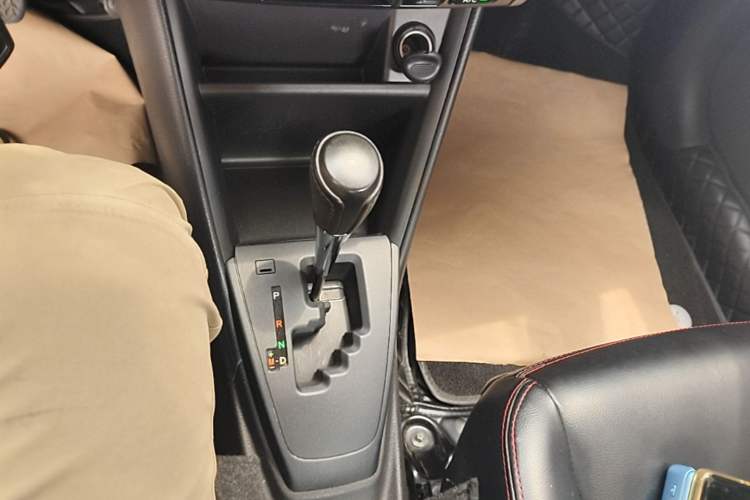 Used Toyota Vios 2017 1.3L CVT Sharp Edition Gear Lever