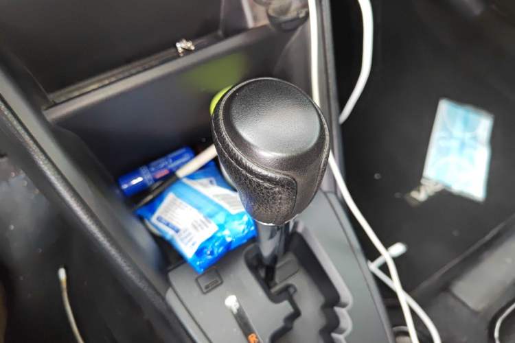 Used Toyota Vios 2017 1.5L CVT Innovation Edition Gear Lever