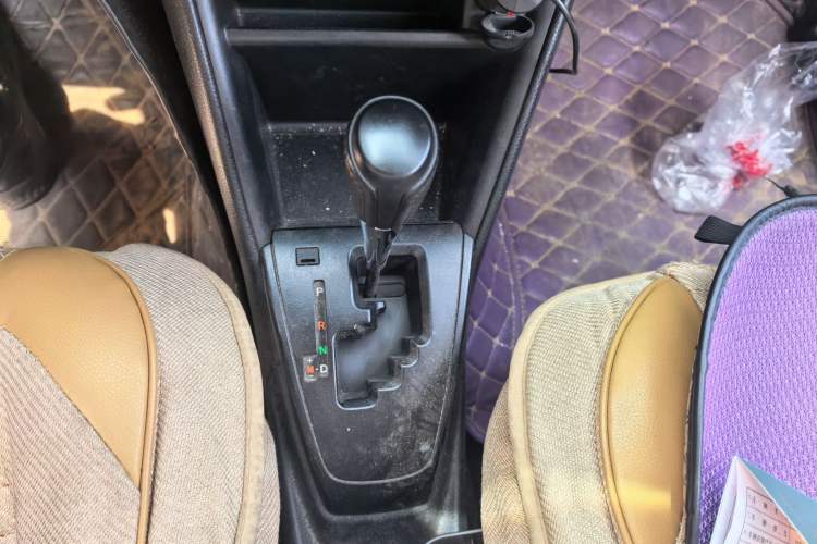 Used Toyota Vios 2017 1.5L CVT Innovation Edition Gear Lever