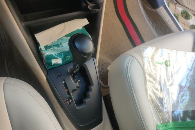 Used Toyota Vios 2017 1.5L CVT Innovation Edition Gear Lever