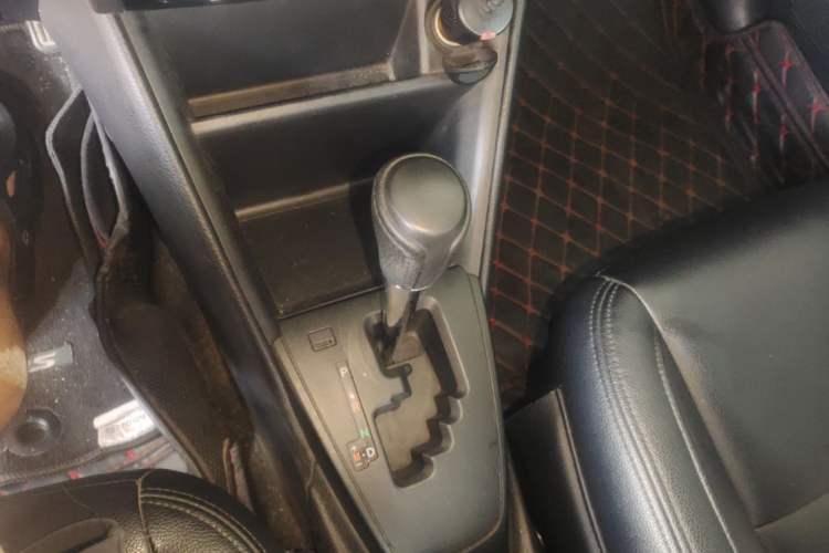Used Toyota Vios 2017 1.5L CVT Innovation Edition Gear Lever
