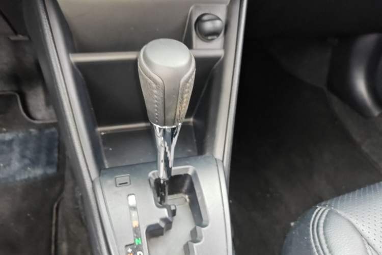 Used Toyota Vios 2017 1.5L CVT Innovation Edition Gear Lever