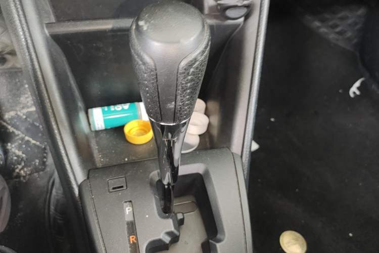 Used Toyota Vios 2017 1.5L CVT Innovation Edition Gear Lever