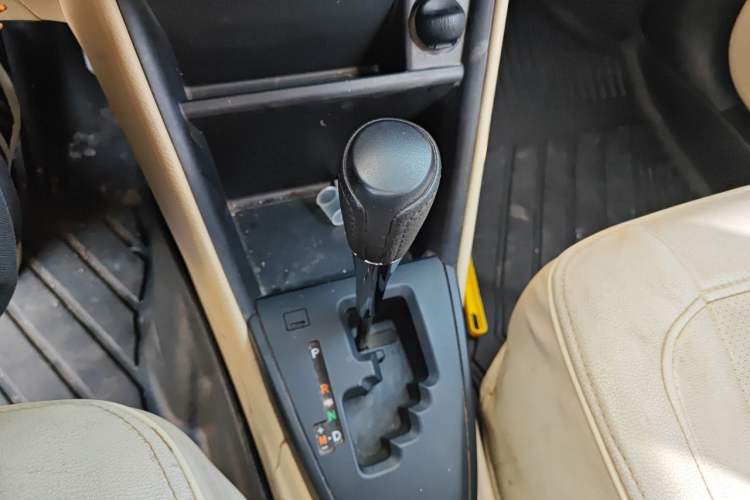 Used Toyota Vios 2017 1.5L CVT Innovation Edition Gear Lever
