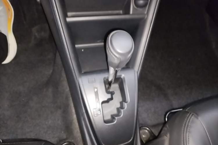 Used Toyota Vios 2017 1.5L CVT Innovation Edition Gear Lever