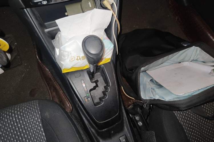 Used Toyota Vios 2017 1.5L CVT Innovation Edition Gear Lever