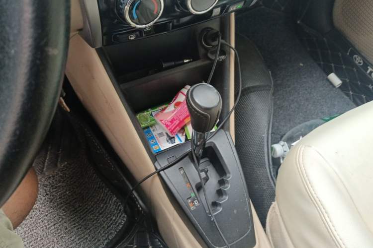 Used Toyota Vios 2017 1.5L CVT Innovation Edition Gear Lever