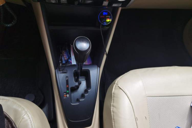 Used Toyota Vios 2017 1.5L CVT Innovation Edition Gear Lever