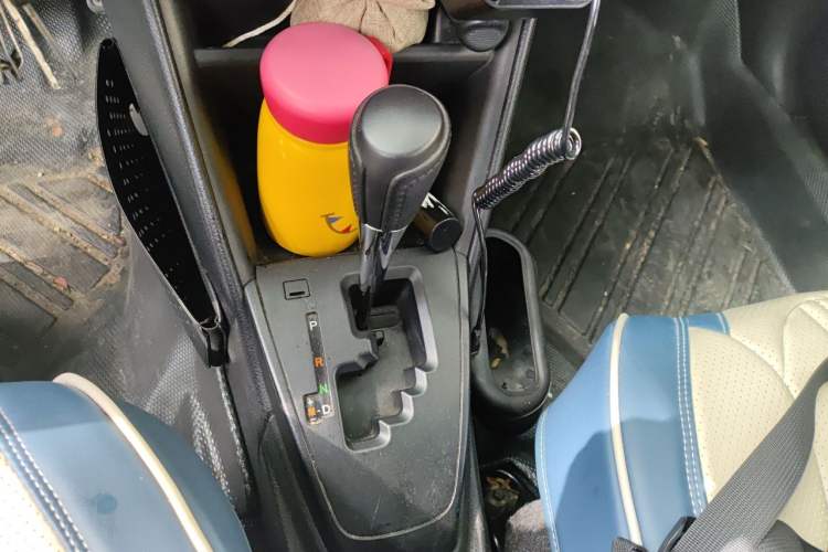 Used Toyota Vios 2017 1.5L CVT Innovation Edition Gear Lever