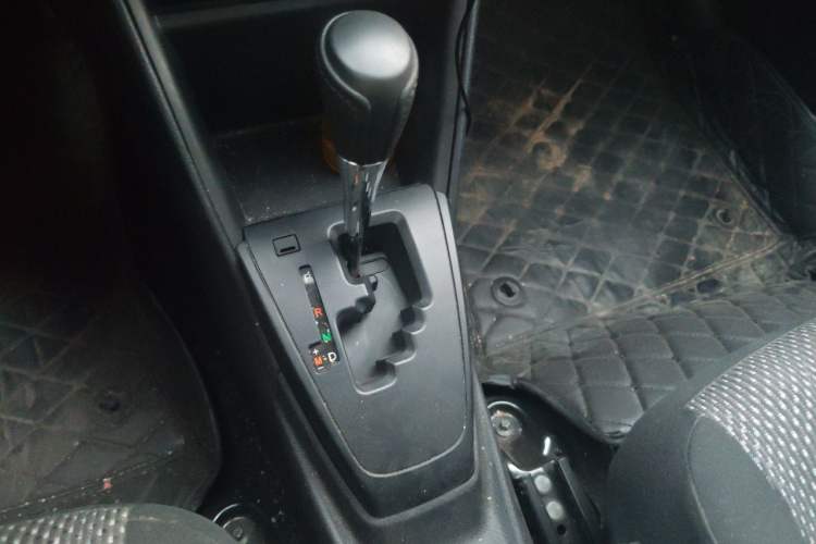 Used Toyota Vios 2017 1.5L CVT Innovation Edition Gear Lever