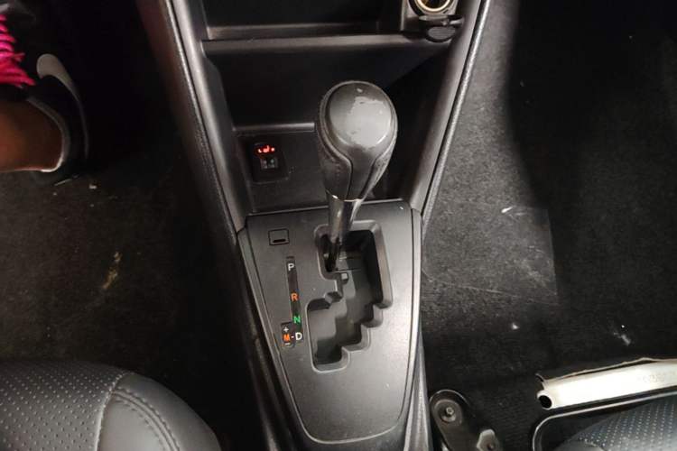 Used Toyota Vios 2017 1.5L CVT Innovation Edition Gear Lever
