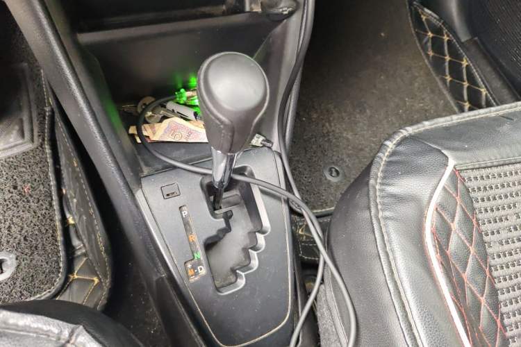 Used Toyota Vios 2017 1.5L CVT Innovation Edition Gear Lever