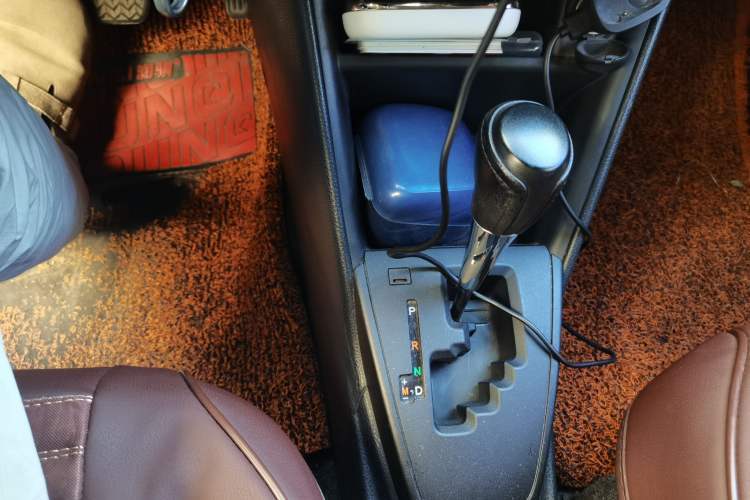Used Toyota Vios 2017 1.5L CVT Innovation Edition Gear Lever