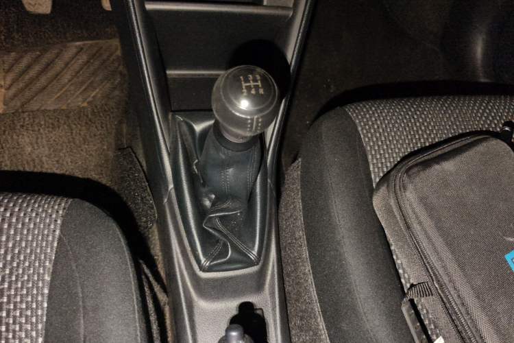 Used Toyota Vios 2017 1.5L Manual Trend Edition Gear Lever