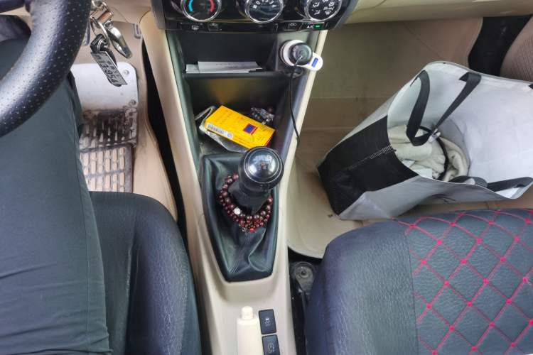 Used Toyota Vios 2017 1.3L Manual Rui Xing Edition Gear Lever