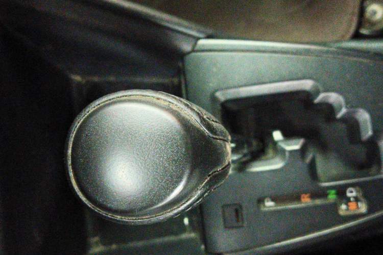 Used Toyota Vios 2017 1.5L CVT Innovation Edition Gear Lever