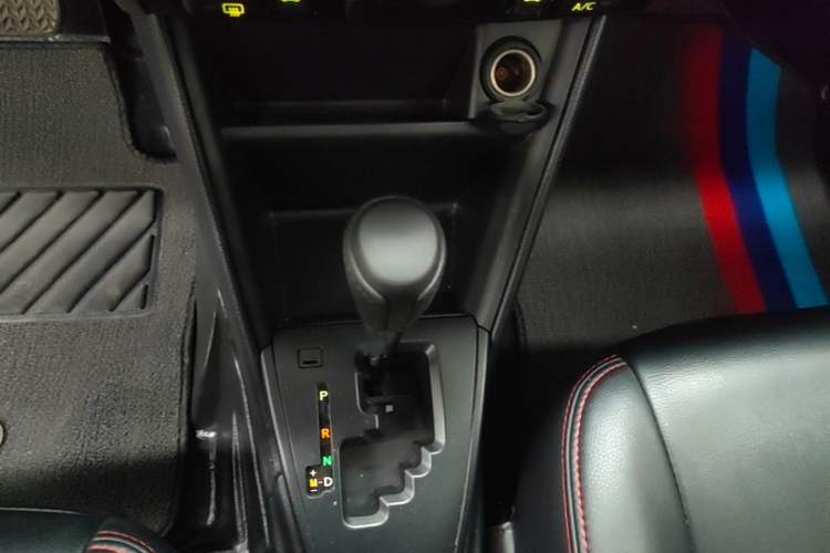 Used Toyota Vios 2017 1.5L CVT Innovation Edition Gear Lever