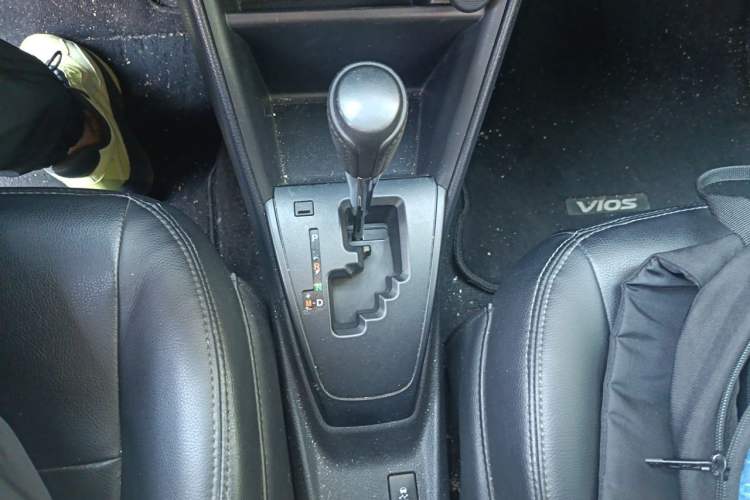 Used Toyota Vios 2017 1.5L CVT Innovation Edition Gear Lever