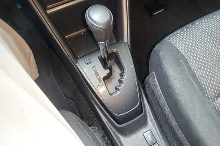 Used Toyota Vios 2017 1.3L CVT Sharp Edition Gear Lever