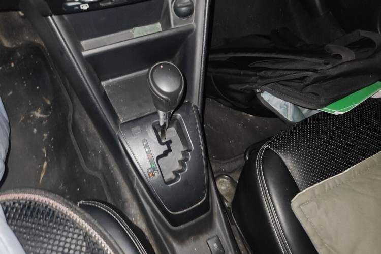 Used Toyota Vios 2017 1.5L CVT Innovation Edition Gear Lever