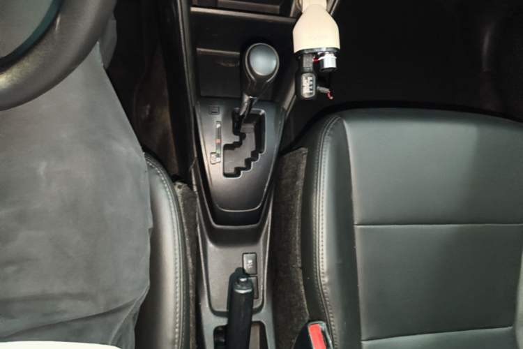 Used Toyota Vios 2017 1.5L CVT Innovation Edition Gear Lever