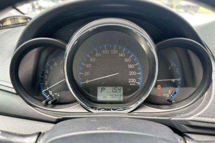 Used Toyota Vios 2017 1.5L CVT Innovation Edition Interior 3