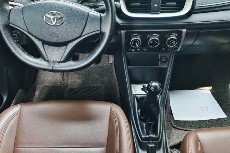 Used Toyota Vios 2017 1.5L Manual Trend Edition Interior 3