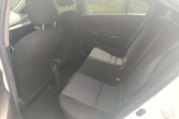 Used Toyota Vios 2017 1.5L Manual Trend Edition Interior 5