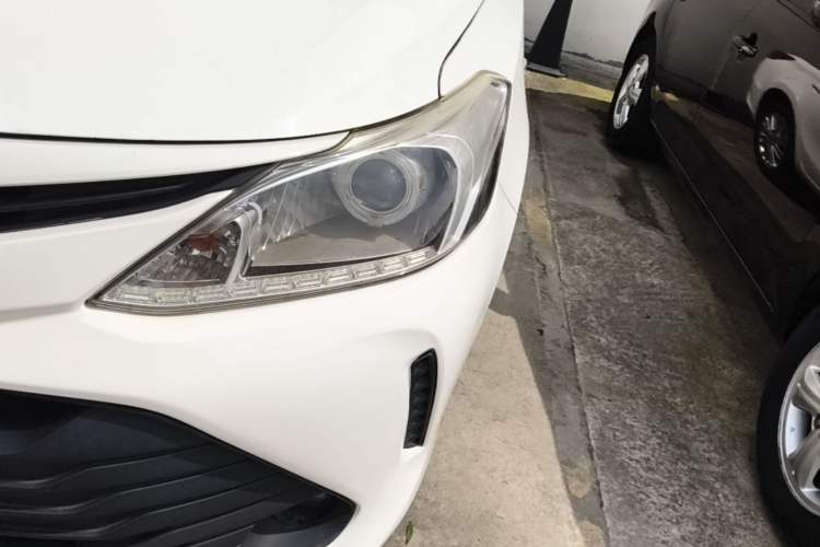 Used Toyota Vios 2017 1.5L CVT Innovation Edition Left Front Headlight