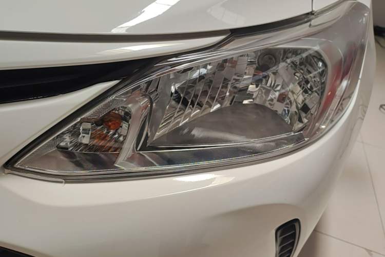 Used Toyota Vios 2017 1.5L CVT Innovation Edition Left Front Headlight