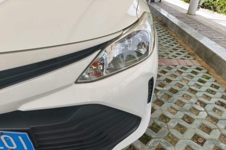 Used Toyota Vios 2017 1.5L CVT Innovation Edition Left Front Headlight