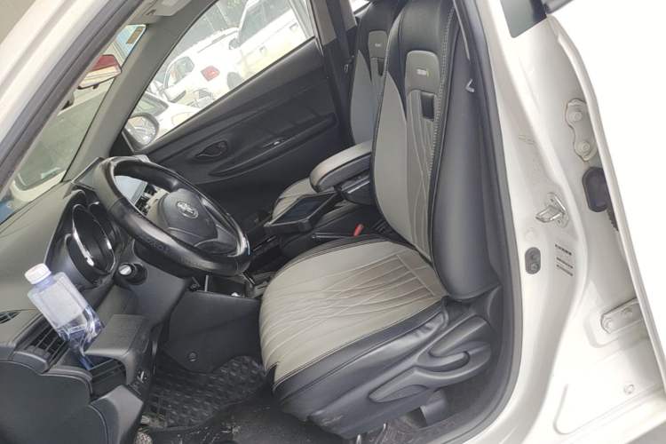 Used Toyota Vios 2017 1.5L CVT Innovation Edition Left Front Seat