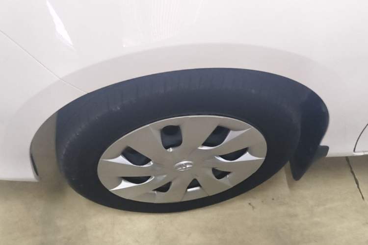 Used Toyota Vios 2017 1.5L CVT Innovation Edition Left Front Wheel Hub