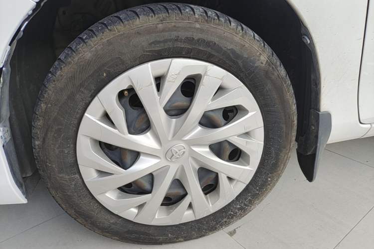 Used Toyota Vios 2017 1.5L CVT Innovation Edition Left Front Wheel Hub