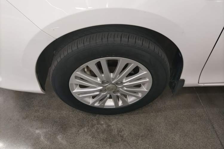 Used Toyota Vios 2017 1.5L CVT Innovation Edition Left Front Wheel Hub