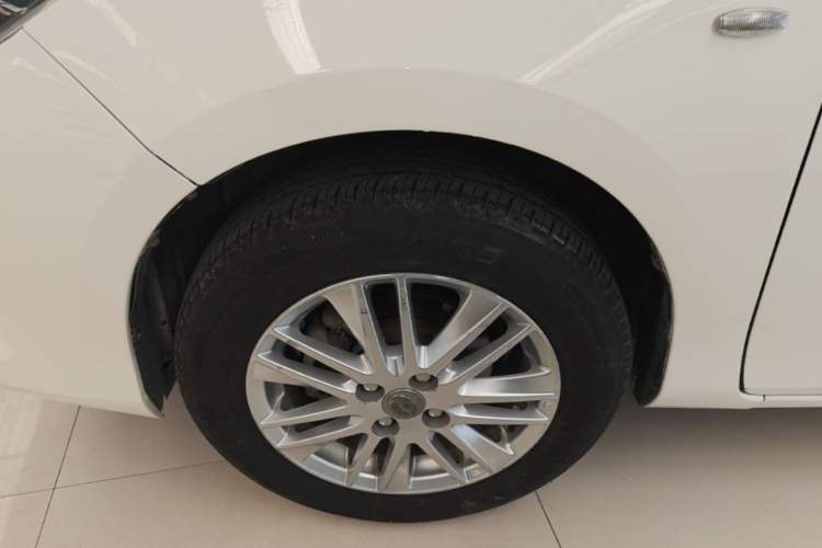 Used Toyota Vios 2017 1.5L CVT Innovation Edition Left Front Wheel Hub