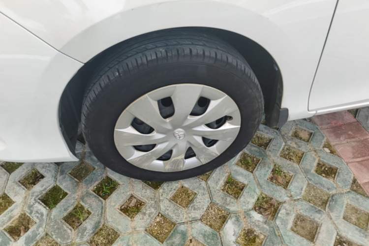 Used Toyota Vios 2017 1.5L CVT Innovation Edition Left Front Wheel Hub