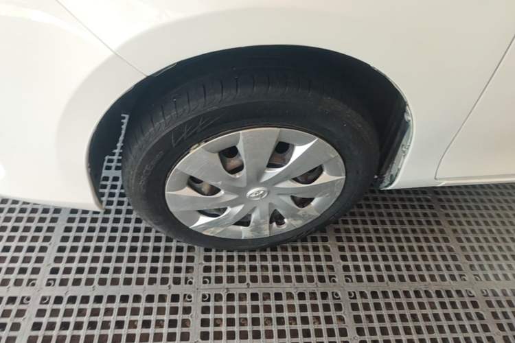 Used Toyota Vios 2017 1.5L CVT Innovation Edition Left Front Wheel Hub
