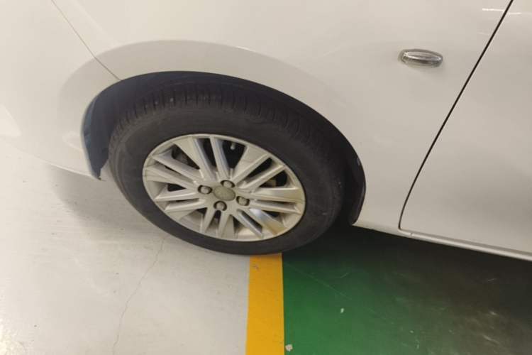 Used Toyota Vios 2017 1.5L CVT Innovation Edition Left Front Wheel Hub
