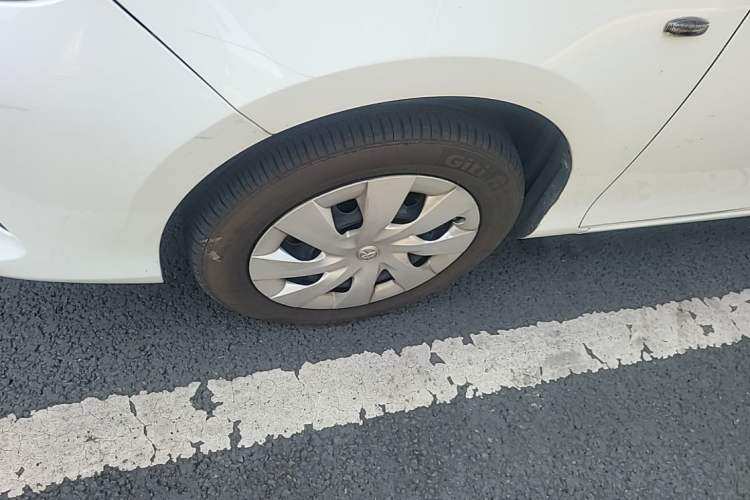 Used Toyota Vios 2017 1.3L CVT Sharp Edition Left Front Wheel Hub