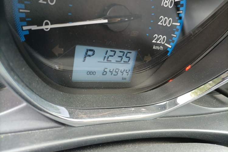 Used Toyota Vios 2017 1.5L CVT Innovation Edition Odometer Close Up
