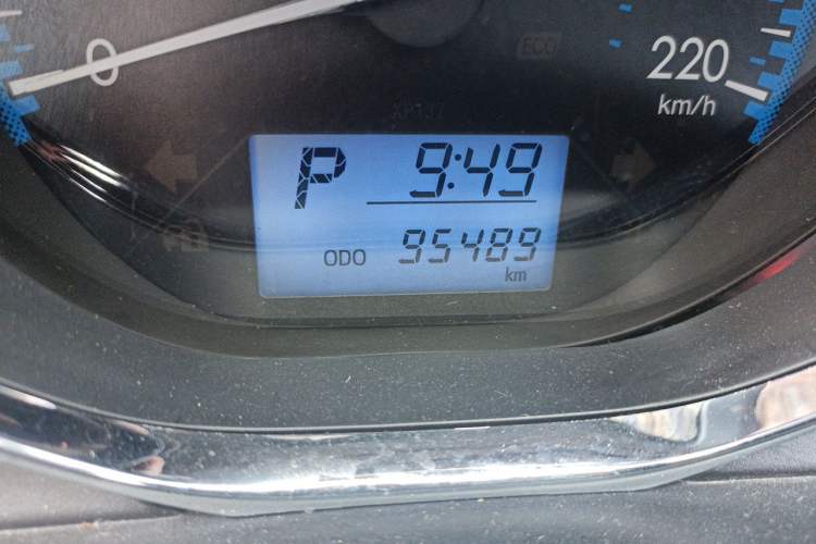Used Toyota Vios 2017 1.5L CVT Innovation Edition Odometer Close Up