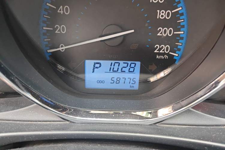 Used Toyota Vios 2017 1.5L CVT Innovation Edition Odometer Close Up